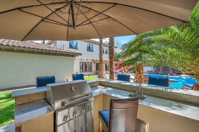 Building Photo - Fully Furnished Estate – Where Privacy Mee...