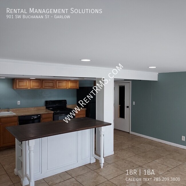 Building Photo - 901 SW Buchanan St