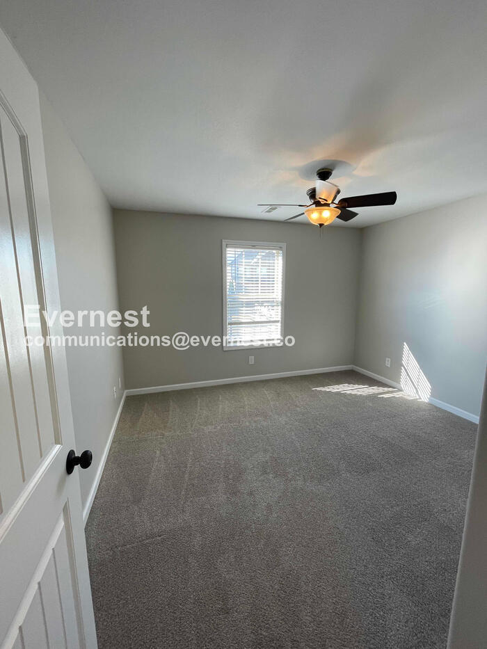 Building Photo - 3393 Wiser Dr