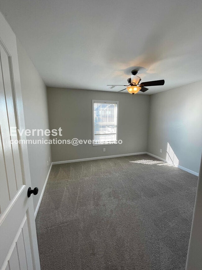 Building Photo - 3393 Wiser Dr