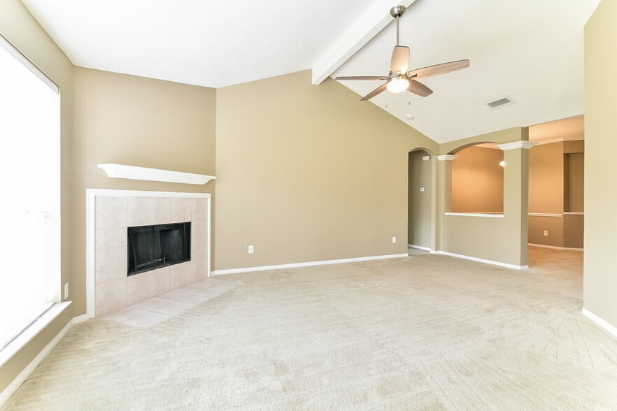 Building Photo - 3122 Rainpark Ln