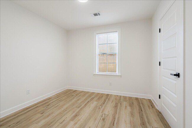 Building Photo - 4093 Twilight Ave