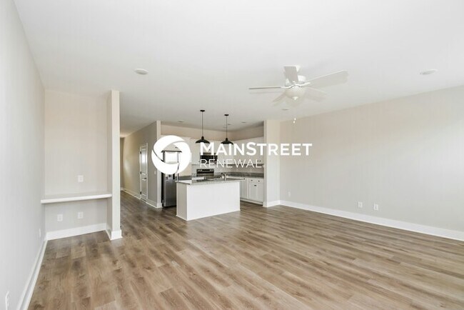 Building Photo - 3 Bedroom Pet-Friendly Home in Gallatin, TN with Main Street Renewal