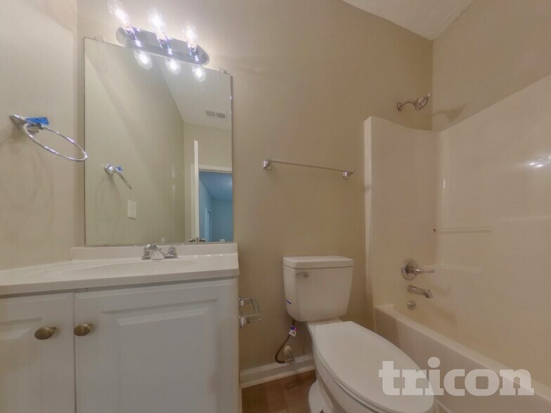 Building Photo - 7093 Springgrove Ct