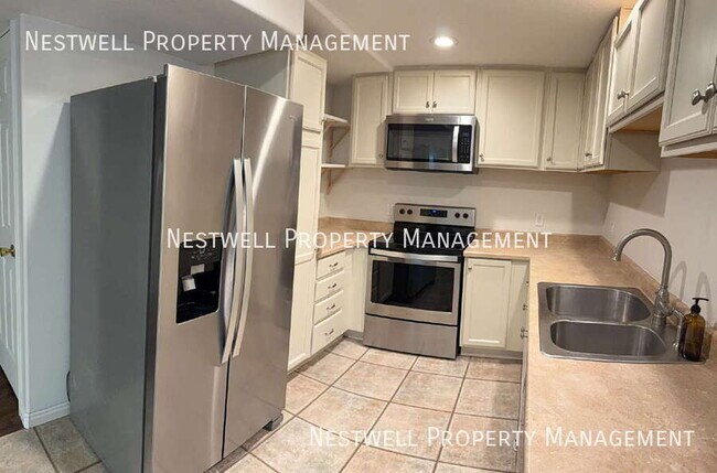 Building Photo - 2335 N 380 W St