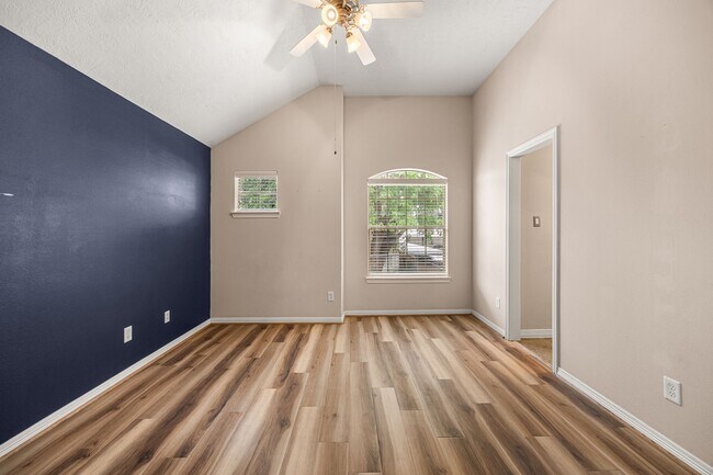 Building Photo - 5309 Nolda St