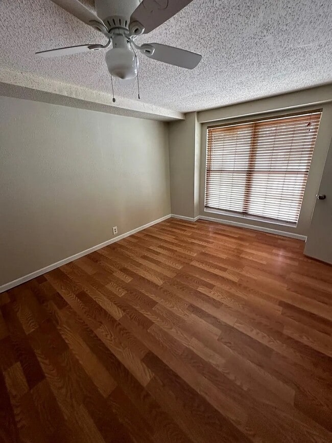 Building Photo - 5942 IL-162