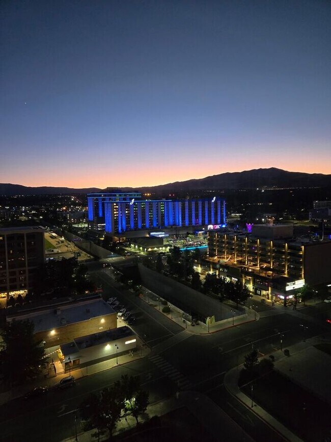 Building Photo - Modern 1 Bedroom 1 Bath Luxury Condo at The Montage – Downtown Reno Living at Its Best. FREE WATE...