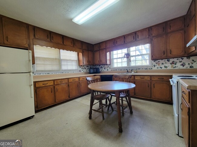 Building Photo - 475 Bankhead Hwy