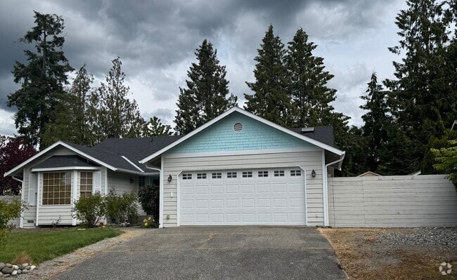 Building Photo - 424 S 29th Pl