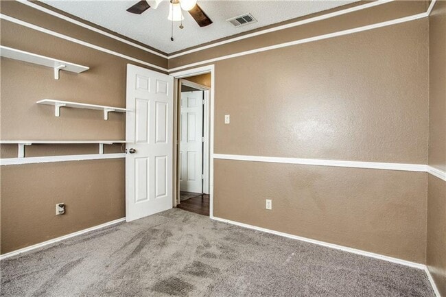 Building Photo - Beautiful Three Bedroom Home in Fort Worth!