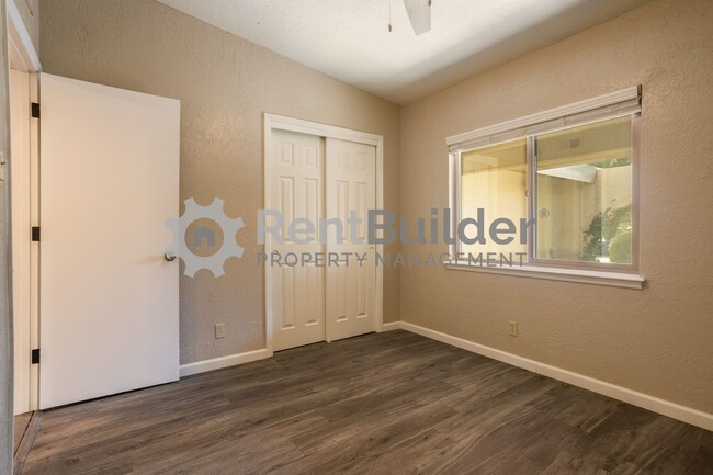 Building Photo - *** WOW!! SPECIAL DECEMBER REDUCED PRICE!!...