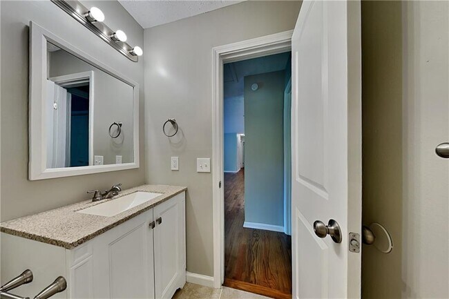 Building Photo - 4414 Treeline Way