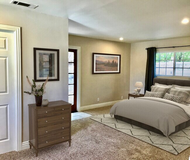 master suite - 110 Taormina Ln