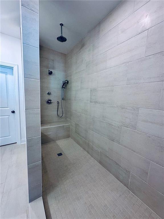Building Photo - 512 Healy Dr