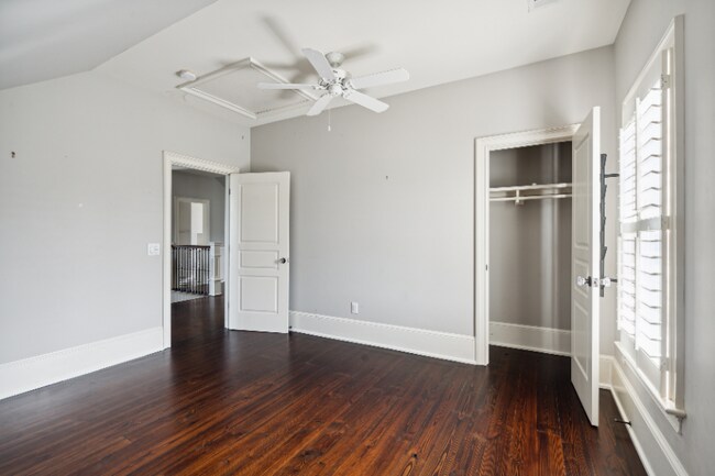 Building Photo - 6BD/5BA Custom Home for Lease in Daniel Island Park