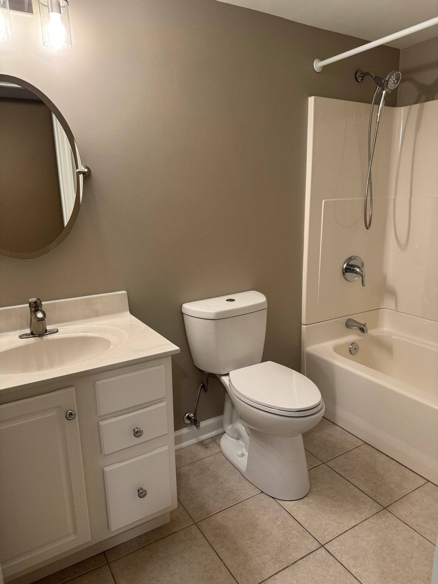 Basement bathroom - 5827 Pierce St