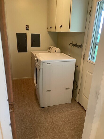 Building Photo - 3857 W 400 S