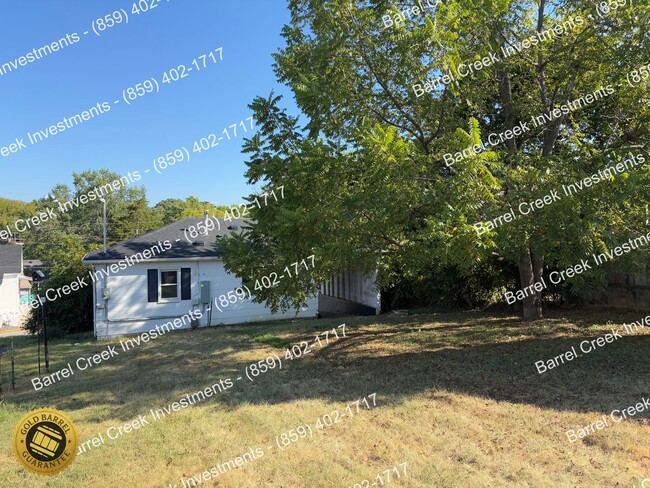 Building Photo - 2-Bed 1-Bath + Carport