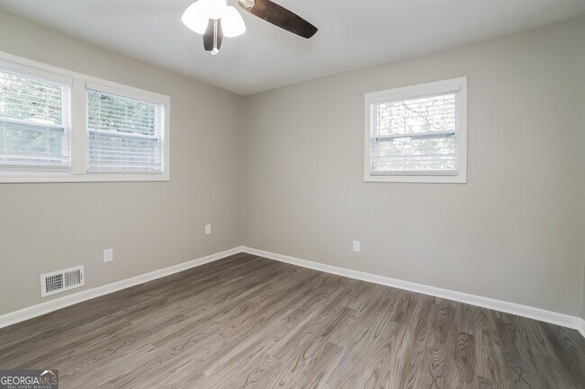 Building Photo - 8339 Reinosa Way