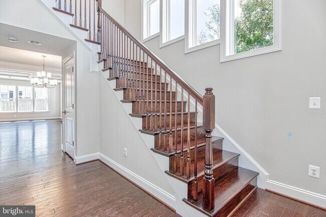 Building Photo - 3100 Greenway Blvd