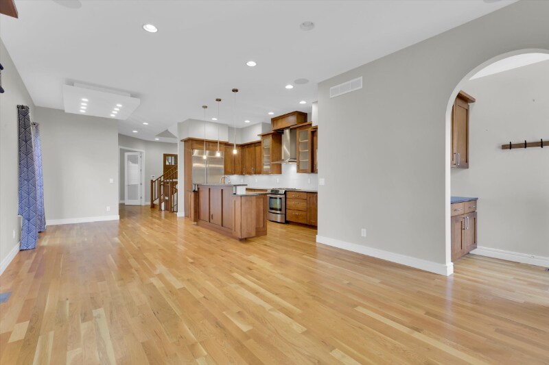 Building Photo - 595 S Corona St
