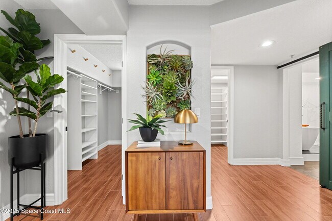 Building Photo - 1493 S Atlantic Ave