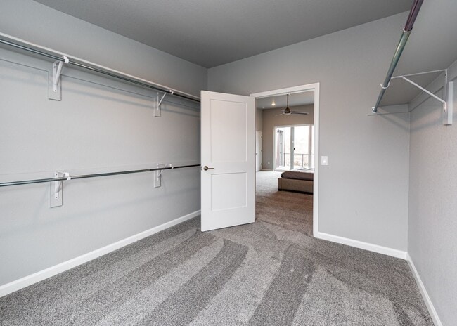 Building Photo - Urbanite Living at It's Finest Westside Lu...