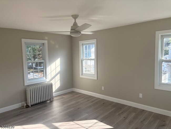 Building Photo - 428 Highland Ave