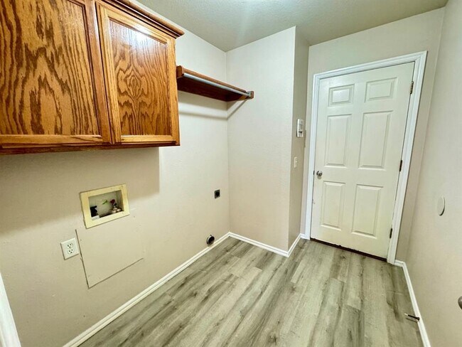 Building Photo - 1920 NW 173rd St