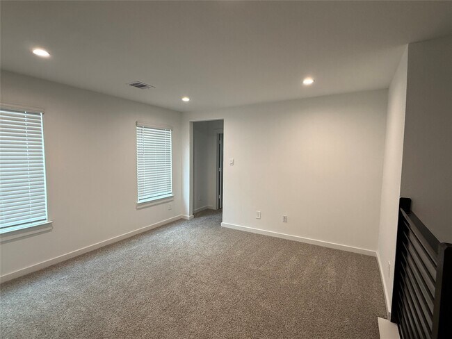 Building Photo - 12319 Maria Heights Ct