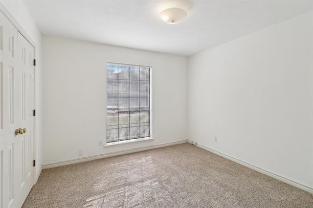 Building Photo - 6928 Walling Ln