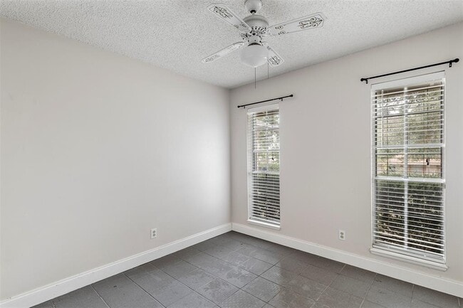 Building Photo - 7506 Glenhill Rd