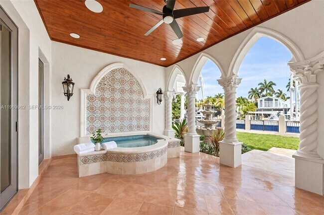 Building Photo - 628 Coral Way