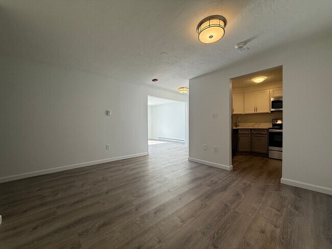 Building Photo - 151 Providence Rd