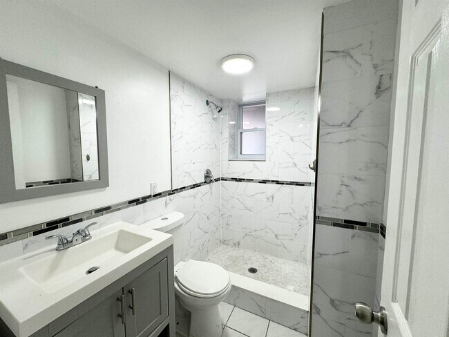Building Photo - 321 64th St