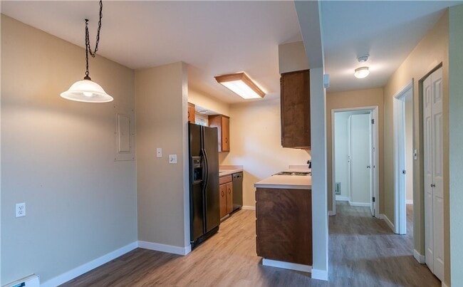 Building Photo - Beautiful 1 bed/1 bath condo, located clos...