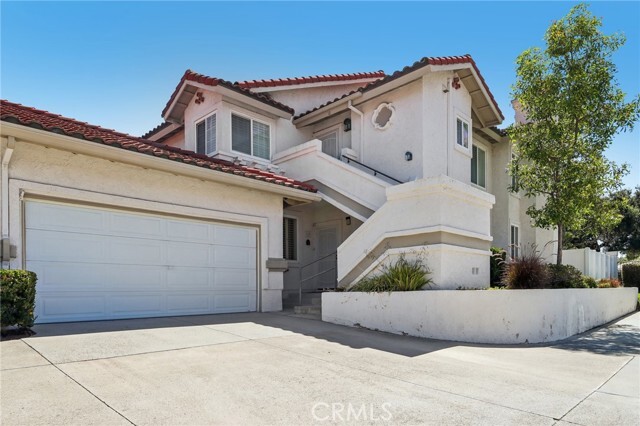 Building Photo - 10 Pantano