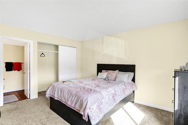 Building Photo - 3771 Cornell Dr