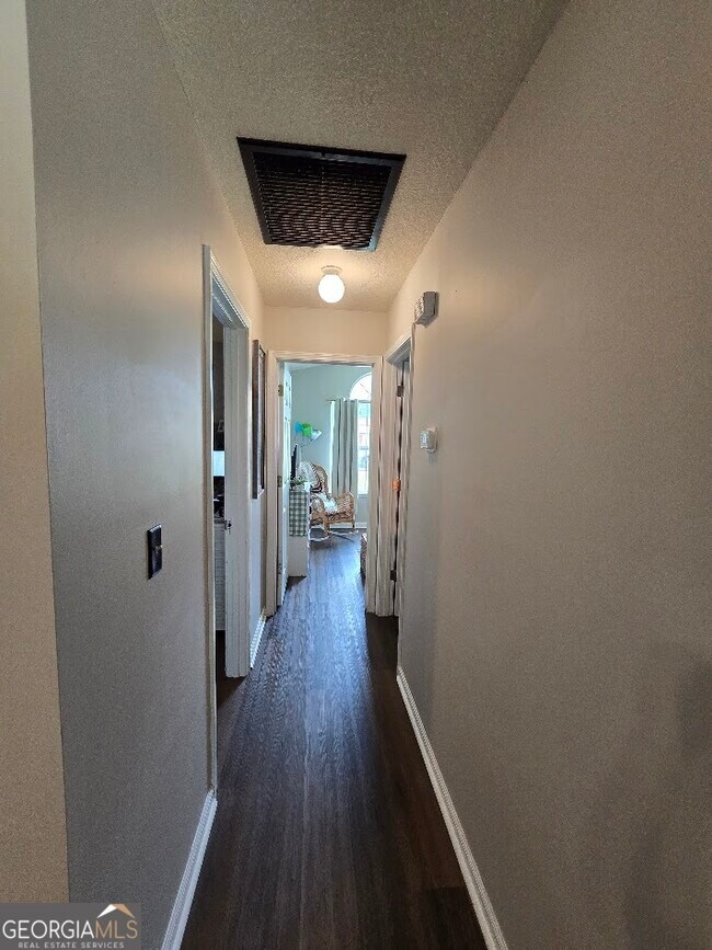Building Photo - 130 Dellwood Pl