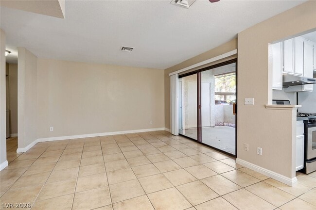 Building Photo - 4860 Nara Vista Way