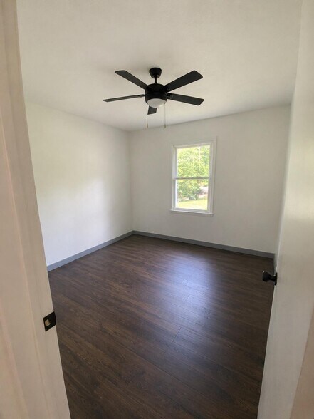 Building Photo - 103 Southwood Dr