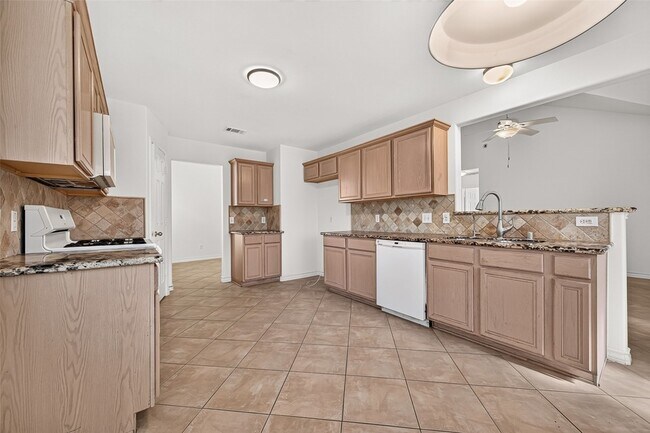 Building Photo - 3830 Flatwood Dr