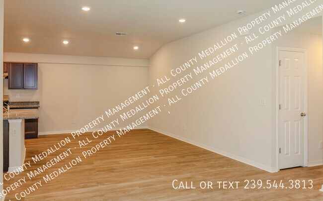 Building Photo - 309 Norwalk Ave