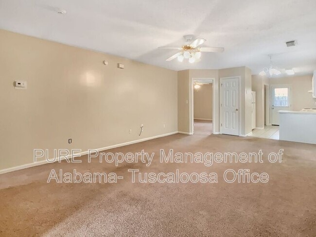 Building Photo - 1368 Southern Gardens Dr
