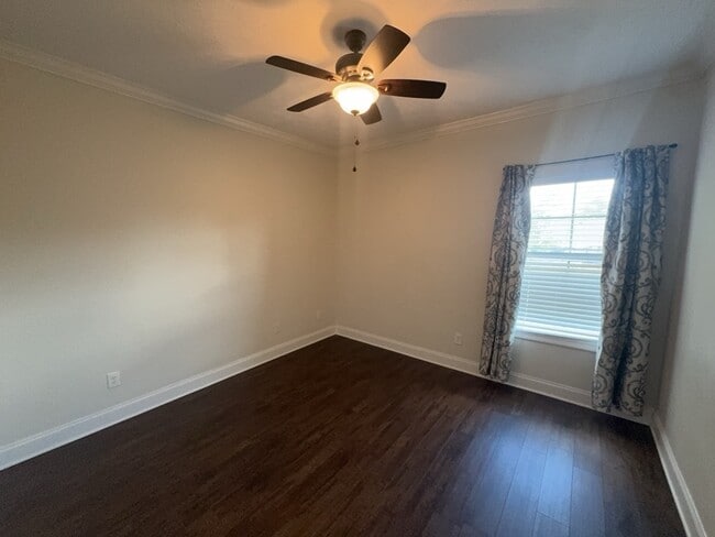 Building Photo - 118 Jorn Cir