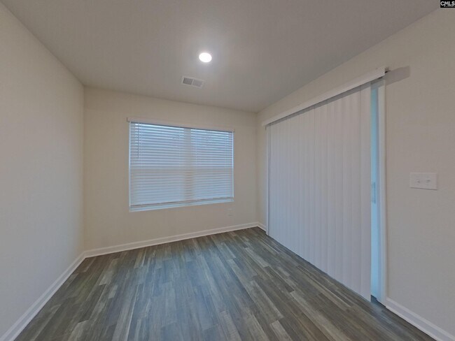 Building Photo - 202 Sundew Rd