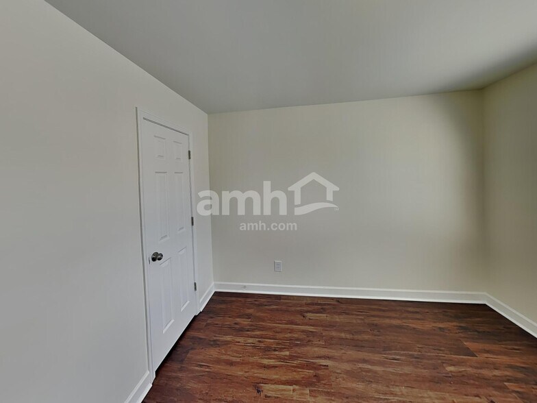 Building Photo - 3047 Romain Trail