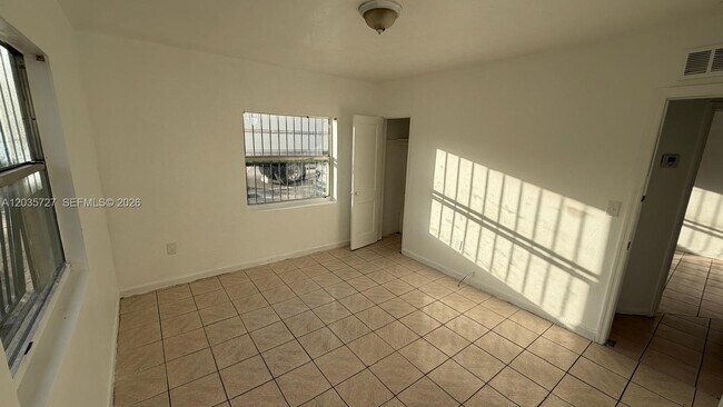 Building Photo - 6345 N Miami Ave