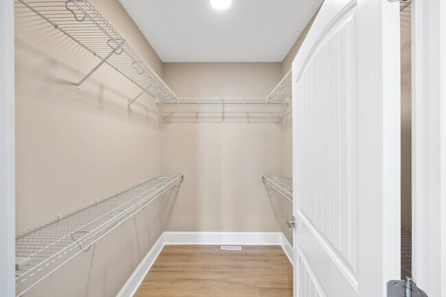 Building Photo - 43 Mcilwee Ln